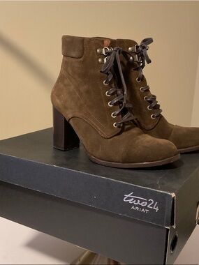 Ariat Olive Brown Suede Lace-Up Block Heel Ankle Boots